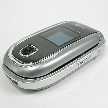 LG F2400 šedá
